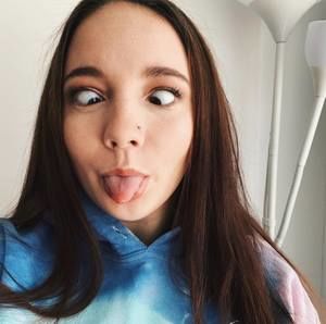 Meet your Posher, Carlee